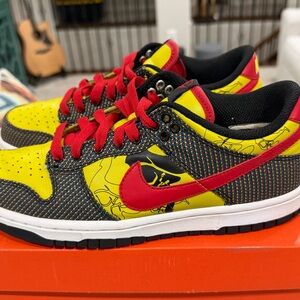 Nike dunk low bright citron W size 7